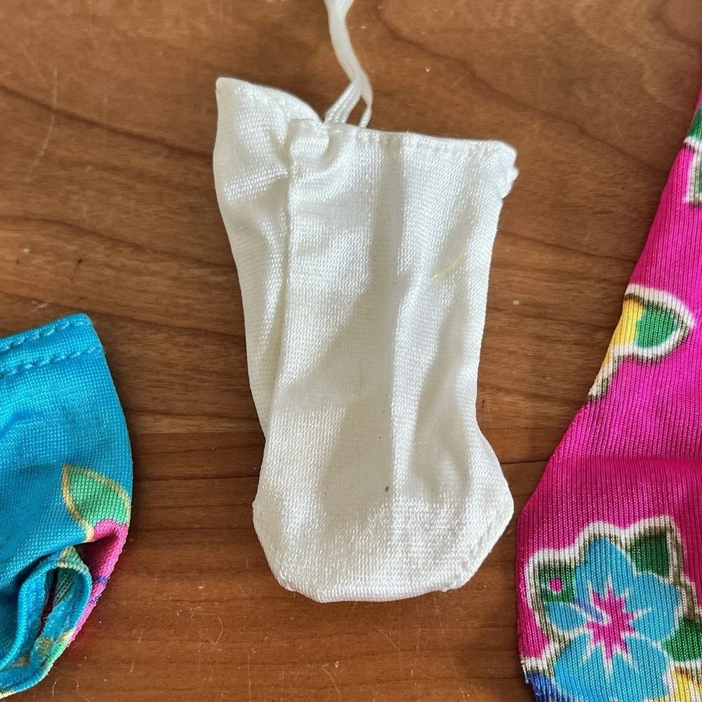 Vintage 1987 Island Fun Barbie Swimsuit‎  & Wrap Skirt & Island Fun Ken Shorts
